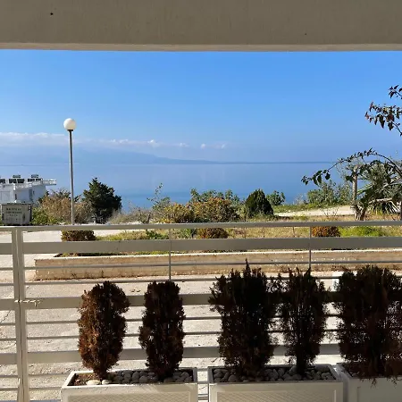 Wave Sarandë