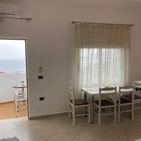 Wave Sarandë