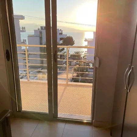 Wave Apartment *
