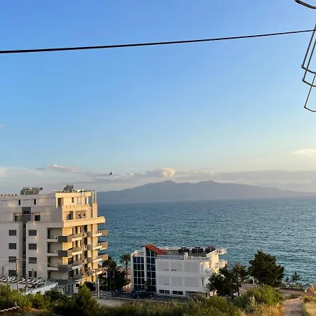 Wave Apartment Sarandë